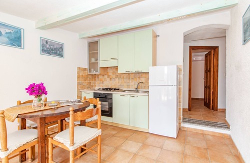 Capo Testa Apartment | Holiday Apartment 'Giorgio' near Beach with Sea View, Private Terrace & Wi-Fi