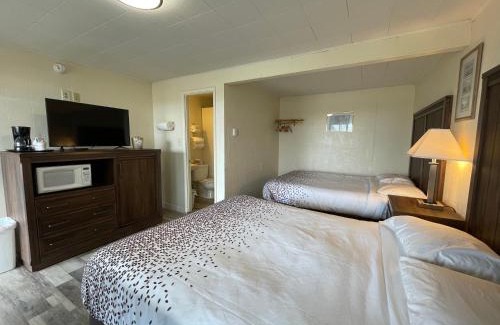 Westport Hotel | Holiday Motel