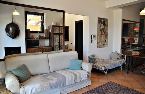 Itri Villa | Holiday Resorts for 10 Persons, With Swimming Pool, Wifi and air Conditioner