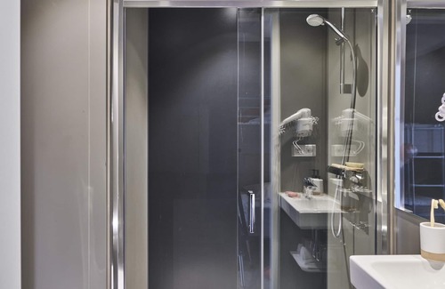 Houthalen Hotel | Holiday Suites Limburg