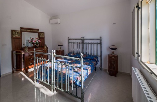 Corigliano D'Otranto Villa | Holiday villa with large private pool, 5 bedrooms and 4 bathrooms m550