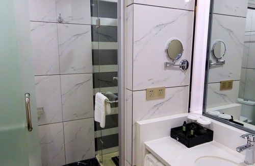 Jiading Hotel | Holiday Villa Hotel & Residence