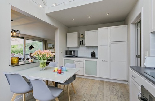Witte Burg Villa | holiday villa with luxury and sauna in the dune reserve right by the sea