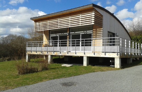 Menet Cottage | HOLIDAY VILLAGE OF LAKE MENET/FACING THE LAKE OF 14 HECTARES
