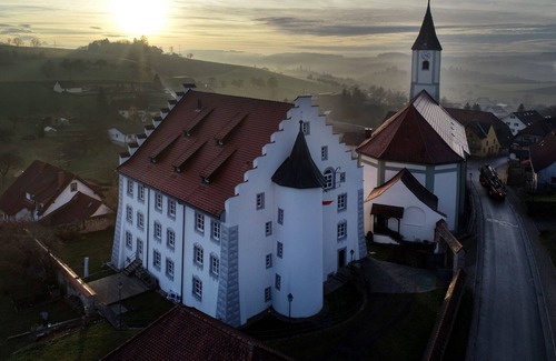 Stuehlingen Apartment | Holidays in the historical cultural monument