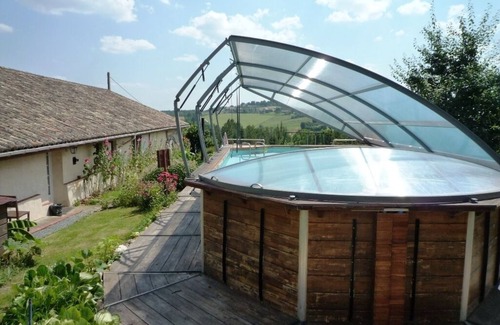 Tombeboeuf Cottage | Holidays with family or friends in a peaceful setting, pets allowed