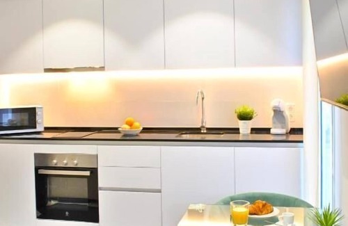 Alicante City Centre Apartment | HoliHome Rambla 24