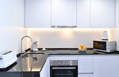 Alicante City Centre Apartment | HoliHome Rambla 24