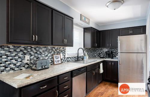 Holland House | Holland Hideaway