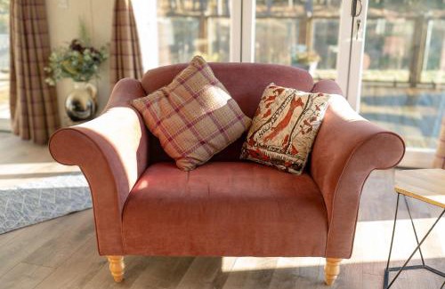 Ryther Cabin | Hollicarrs - Waters Edge