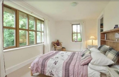 Blairgowrie House | Holly Tree Lodge with Sauna near Glenshee