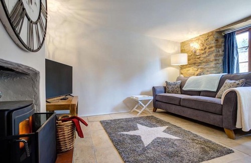 Hook Norton House | Hollytree Cottage