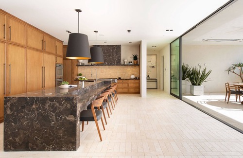 Carthay Circle House | Hollywood VIP Getaway with Pool, Hot Tub, and Moren