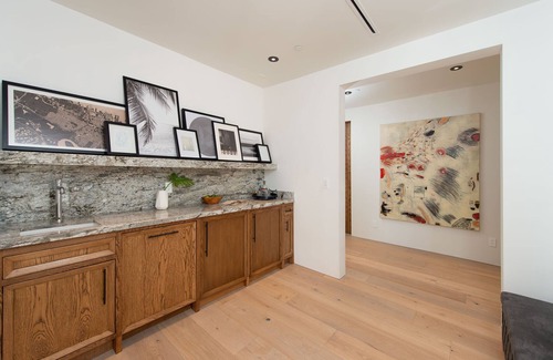 Carthay Circle House | Hollywood VIP Getaway with Pool, Hot Tub, and Moren