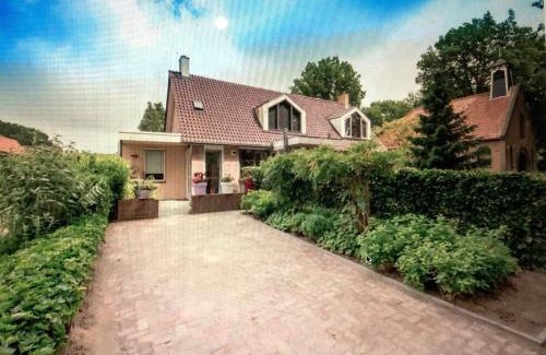Uffelte House | HOLTINGERHUYS Uffelte- Giethoorn! Tegen betaling Wellness!