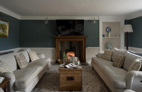 Bampton House | Holwell Farmhouse