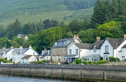 Strone Apartment | Holy Loch View