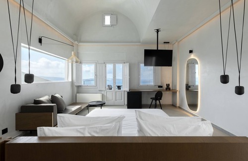 Oia Hotel | Hom Santorini