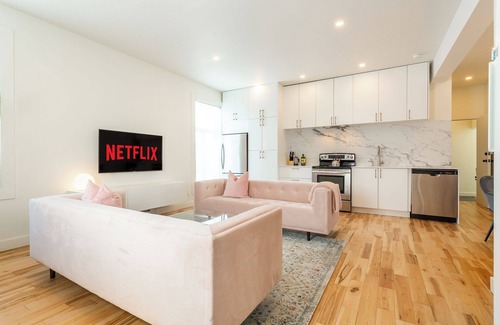 Hochelaga Apartment | HOMA-Comfort&Style-2BR-Spacious-Natural Light-FeelHome-A/C-SelfCheckIn-Metro