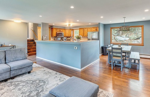 Highland Falls House | Home: 2 Mi to Thayer Gate at U.S. Military Academy