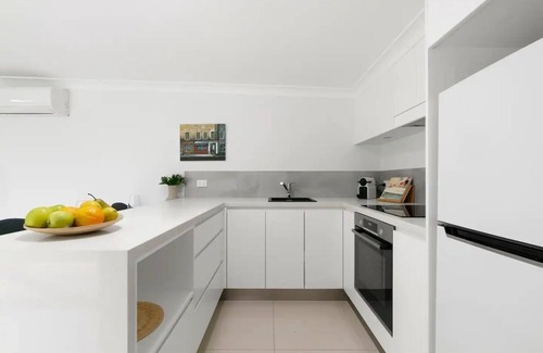 Caringbah South Apartment | Home Away From Home- Entire Guest House- Caringbah