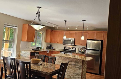 Lindell Beach Cabin | Home Away from Home