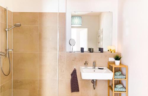 Mainz-Bingen Apartment | Home away from Home in a lovely vine region Bingen