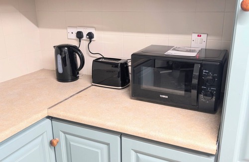 Londonderry House | Home away from home, Ten min walk to all our lovey town has to offer