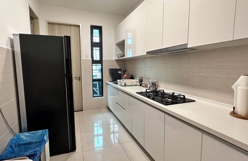Kuala Lumpur City Centre Condo | Home away from home! Amazing 3 bedroom condo near KLCC with the best view.
