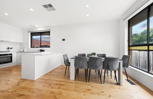 Sunshine House | Home Away From Home