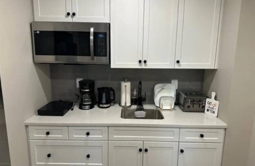 Winnipeg House | Home Away From Home:Brand new,Quite, cozy two bed rooms separate accommodation
