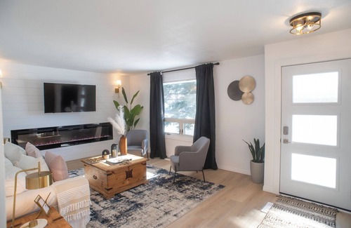 Thunder Bay House | Home Away from Home