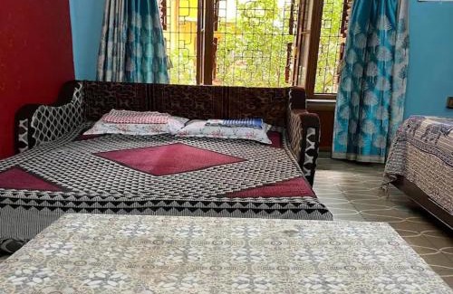 Kolkata House | Home away from Home in city with Garden View