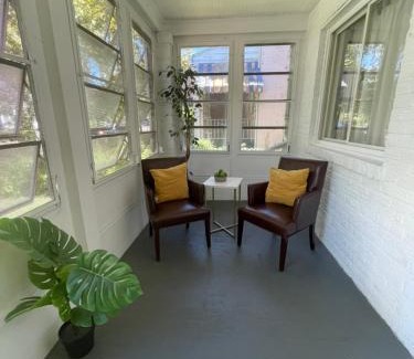 Southeast Apartment | Home Away from Home Stay - 2 Bedroom,1 Bathroom - Near Capitol Hill
