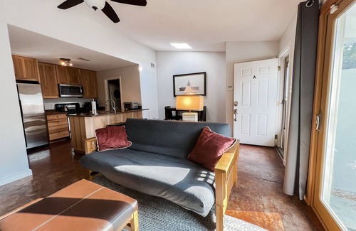St. Edwards Apartment | Home away from home triplex two bedroom with office