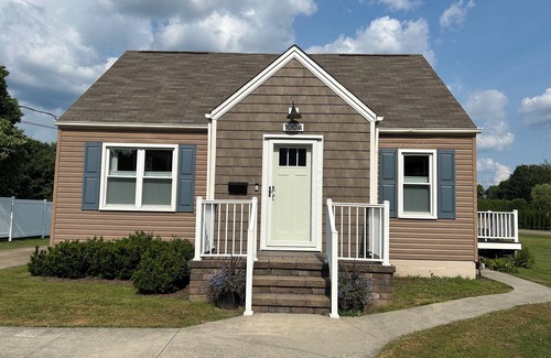 Grove City House | Home Away From Home - near GCC