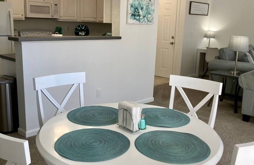 High Point Condo | HOME AWAY FROM HOME-n2 Miles From HPU & Fnt Market!