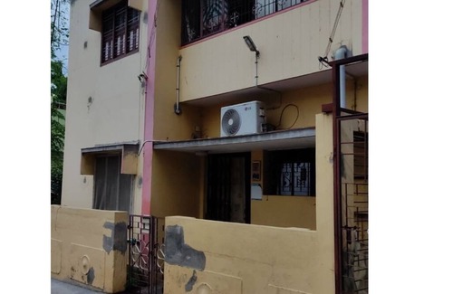 Madurai House | Home away from Home with a good residential neighborhood and nearby amenities.