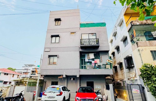 Indore Apartment | Home Escape 1BHK Retreat Nr Saket Square