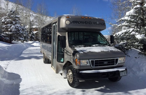 Edwards House | Home for 22, Ski Shuttle, Hot Tub, Pool, Dog OK Tennis/Pickleball/Pool Table