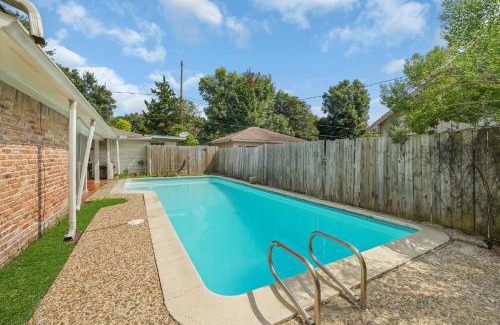 Sharpstown House | Home for summer with pool, pool table, outdoor kitchen,patio and balcony