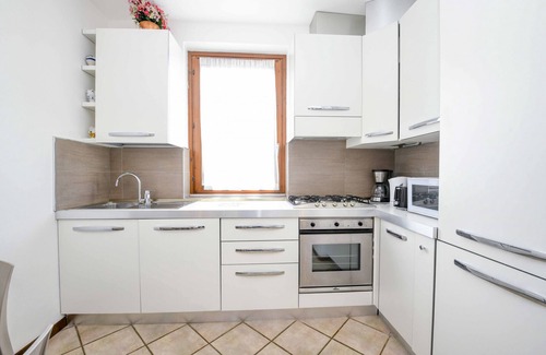 Manerba del Garda Ski Chalet | Home & Garden with pool and near to the lake