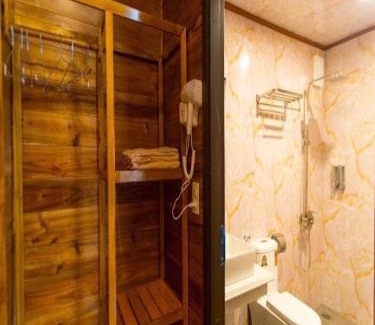 Co To House | Home Hotel - sát biển - Cô Tô -Có xe đưa dón