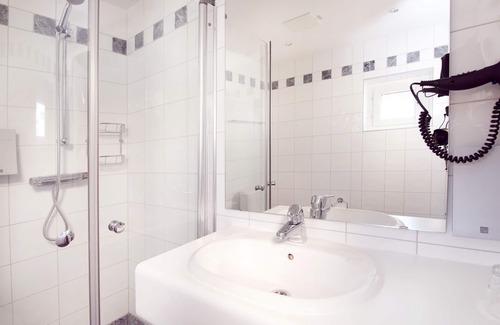 Malmo Old Town Hotel | Home Hotel Temperance – Dinner included
