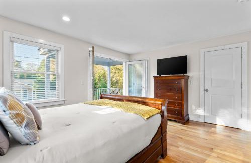 Oak Bluffs House | Home in Oak Bluffs