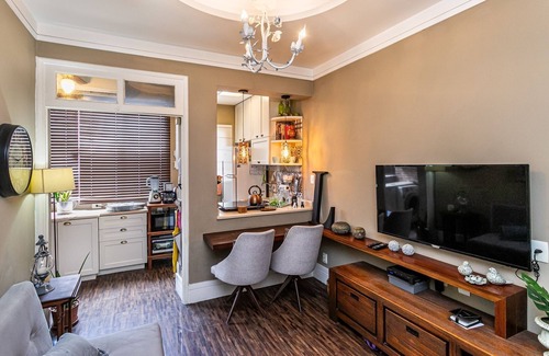 Flamengo Apartment | Home in Rio: Flamengo, 4 Guests, Beach and Park