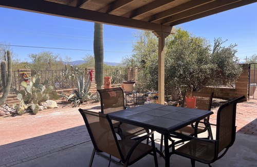 Vista Serena House | Home in the Catalina Foothills just 5 min drive to la Encantada shopping mall!