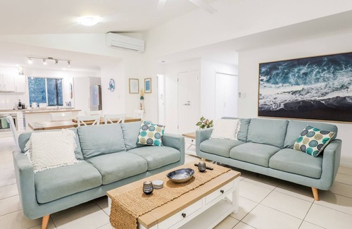 Agnes Water House | Home in the Heart of Agnes Water- Central & Pet Friendly