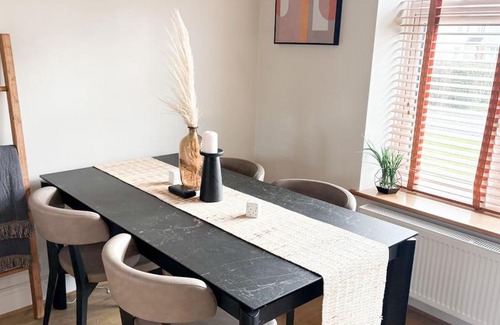 Cranham House | Home in Upminster