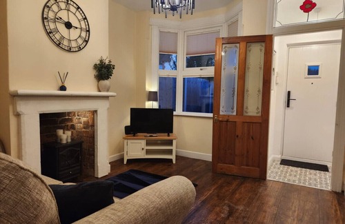 Shelsley Beauchamp House | Home In Worcester - With Free Parking